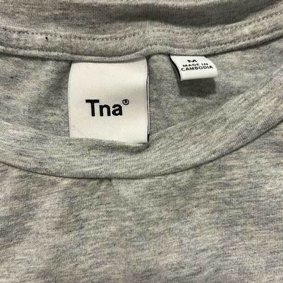 TNA Heather Grey Crop Top - Picture 2 of 4